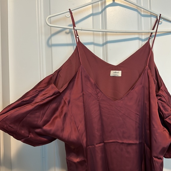Burgundy Wilfred flowy off the shoulder slip dress - Picture 3 of 8